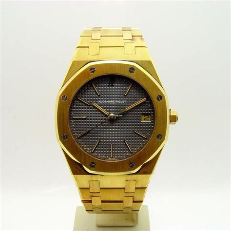 Audemars Piguet Royal Oak aus 1993 mit Box und Papieren